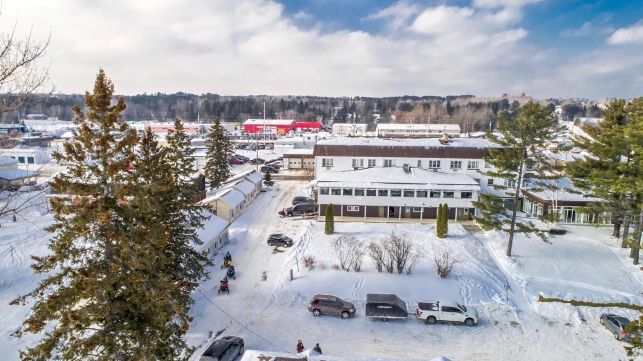 Caswell Resort Sundridge Екстер'єр фото