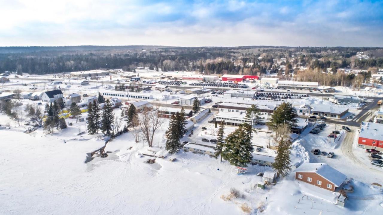Caswell Resort Sundridge Екстер'єр фото